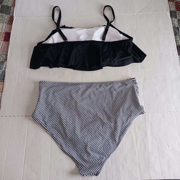 NEW 4X Cupshe Falbala Solid & Stripe Highwaisted Bikini Set Womens - Picture 4 of 8